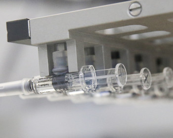 Минздрав утвердил вакцины и иммуноглобулины для производства в России